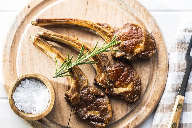 The Balkans Table: A Complete Guide to Balkan Food, Macros and Meal Ideas