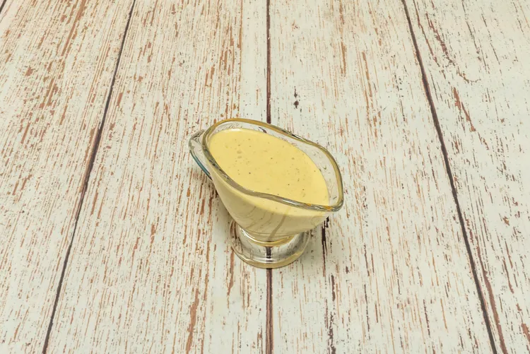 How to Make a Classic French Vinaigrette (and 4 Variations)