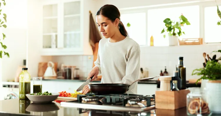 Solo Stir-Fry: One Pan, One Person, 15 Minutes