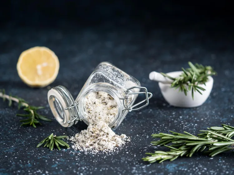How to Make Flavoured Salt, Sugar, and Infused Oils