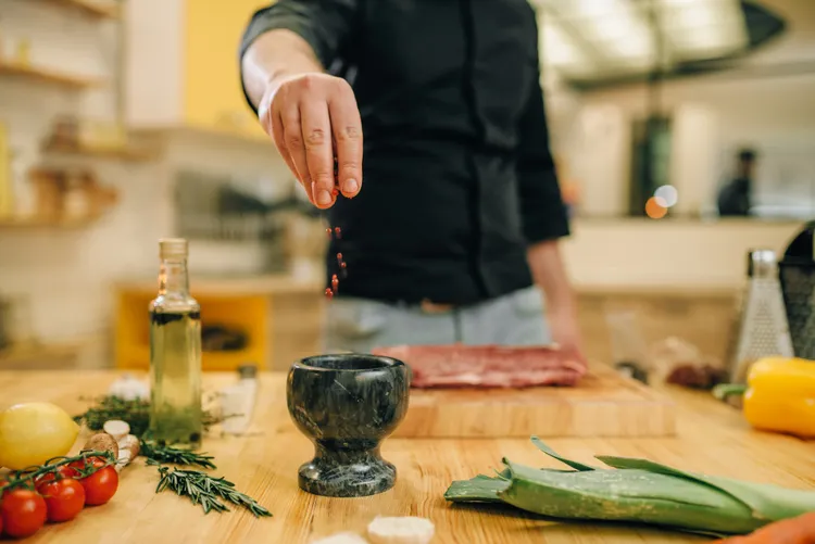 The Art of Seasoning: Salt, Acid, Fat, Finish