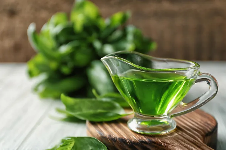 Basil Oil: How to Make and Store an Infused Oil
