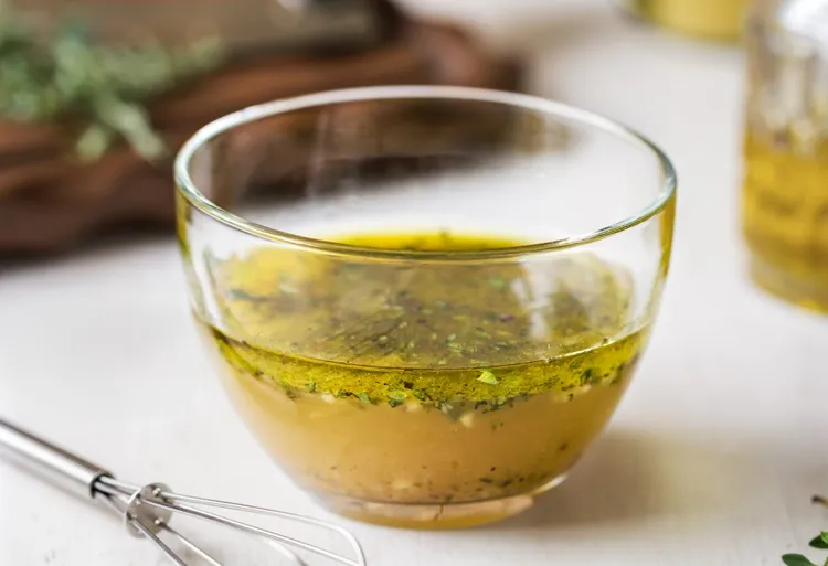 Fresh Tarragon Vinaigrette (5-Minute Recipe)