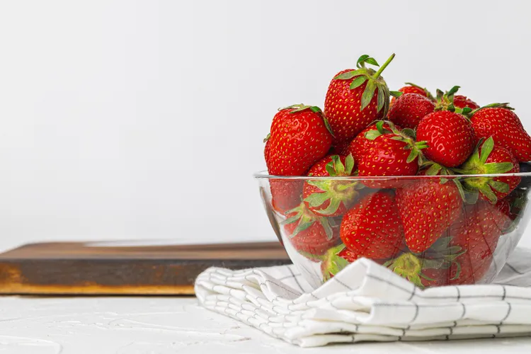 Strawberry Nutrition: Vitamin C, Anthocyanins, and Fiber