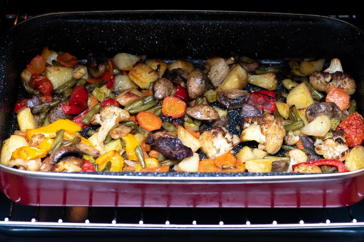 How to Reheat Roasted Vegetables So They're Crispy Again